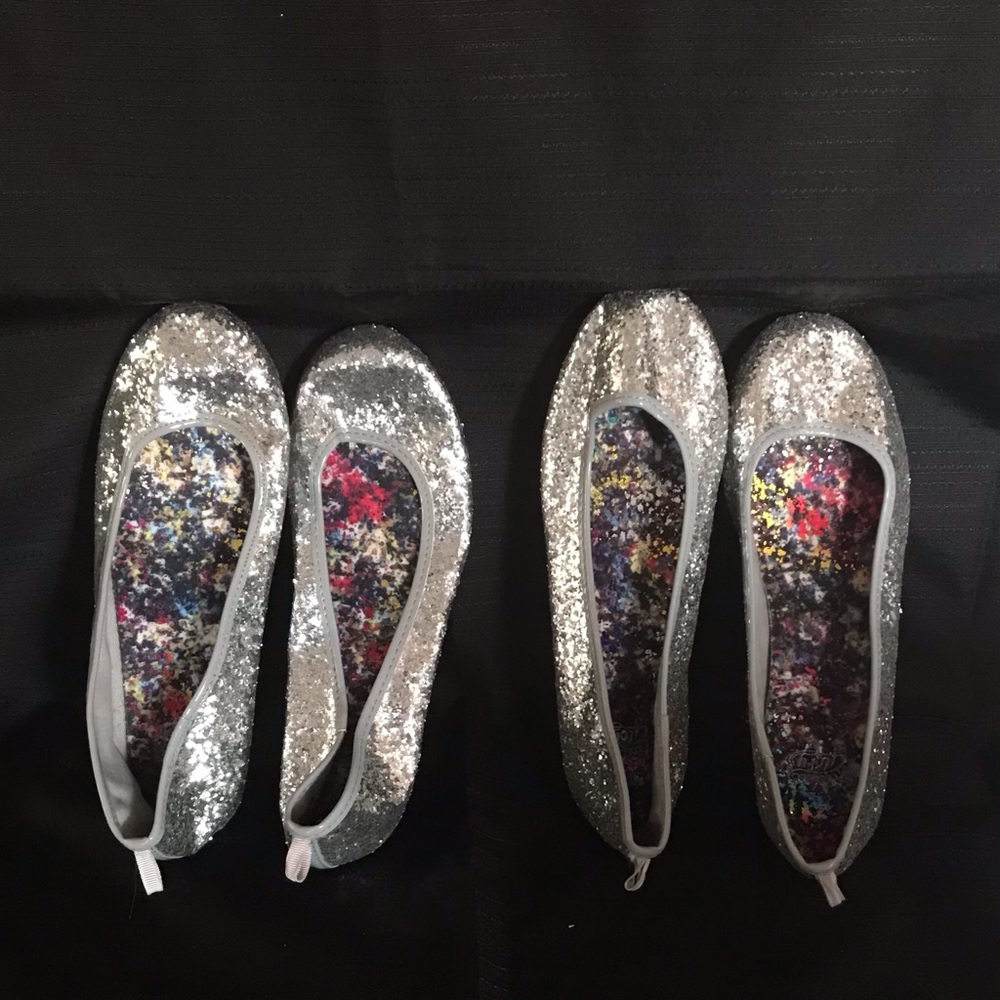 Faded Glory Silver Dress Shoes with Glittery Sequins and Rounded Toe